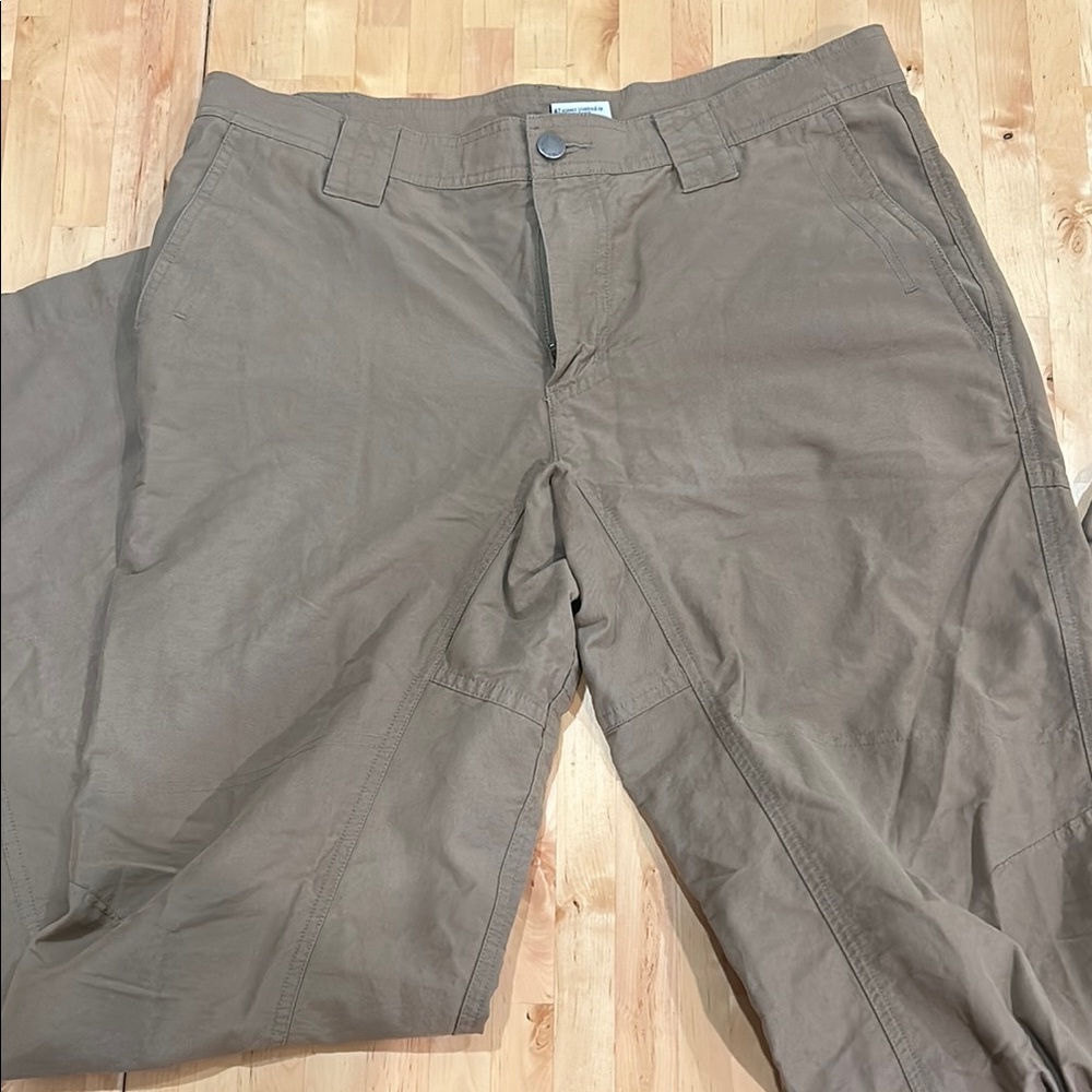 Vintage Columbia rugged chino